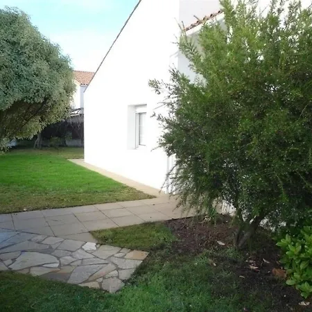 펜션 House Villa Avec Jardin - Type 6 -Terrasse - Garage - Pironniere