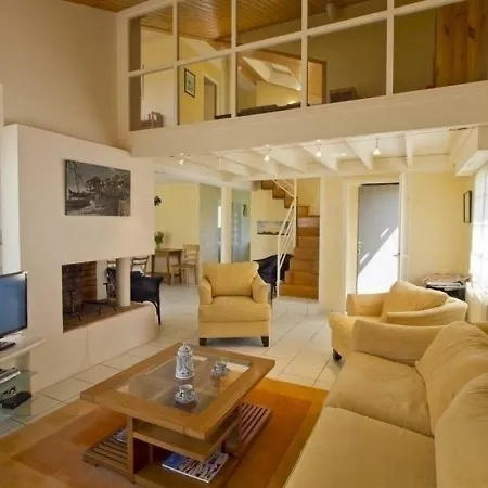 House Villa Avec Jardin - Type 6 -Terrasse - Garage - Pironniere 펜션 *
